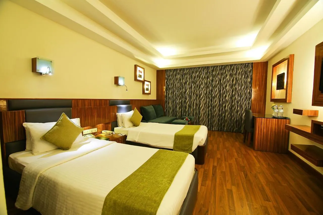 Gokulam Park Hotel Kochi 4*,