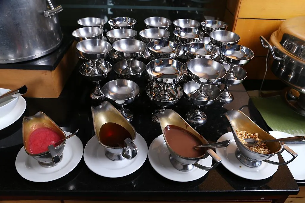 Gokulam Park Hotel Kochi Indien