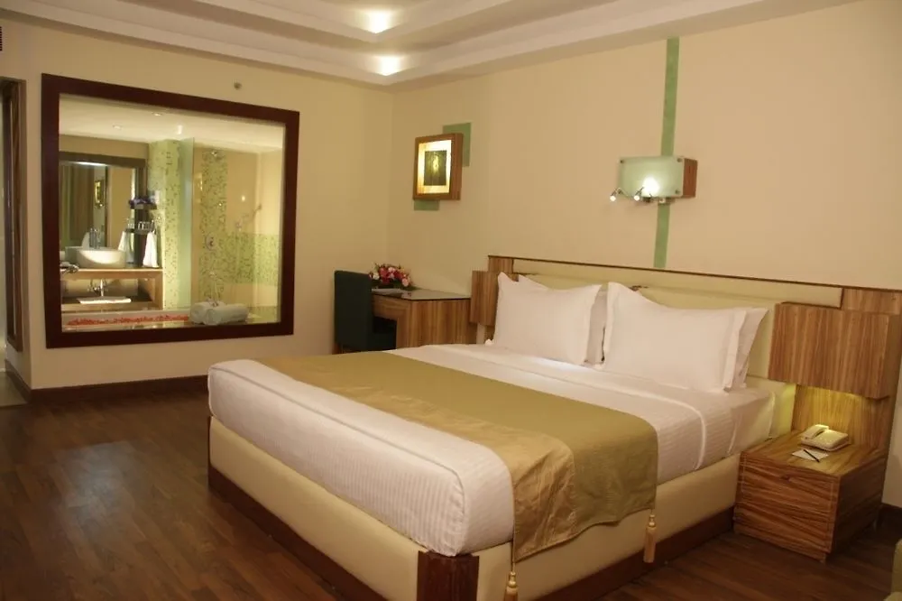 Gokulam Park Hotel Kochi